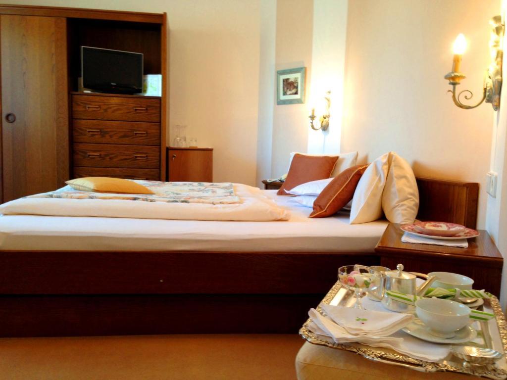 فاك ام سي Dietrichsteinerhof Apartments & Rooms الغرفة الصورة